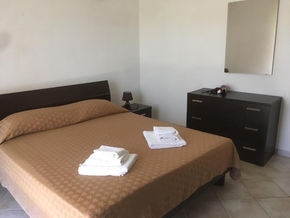 Residence S'Oggiastrone تانايونيلا المظهر الخارجي الصورة